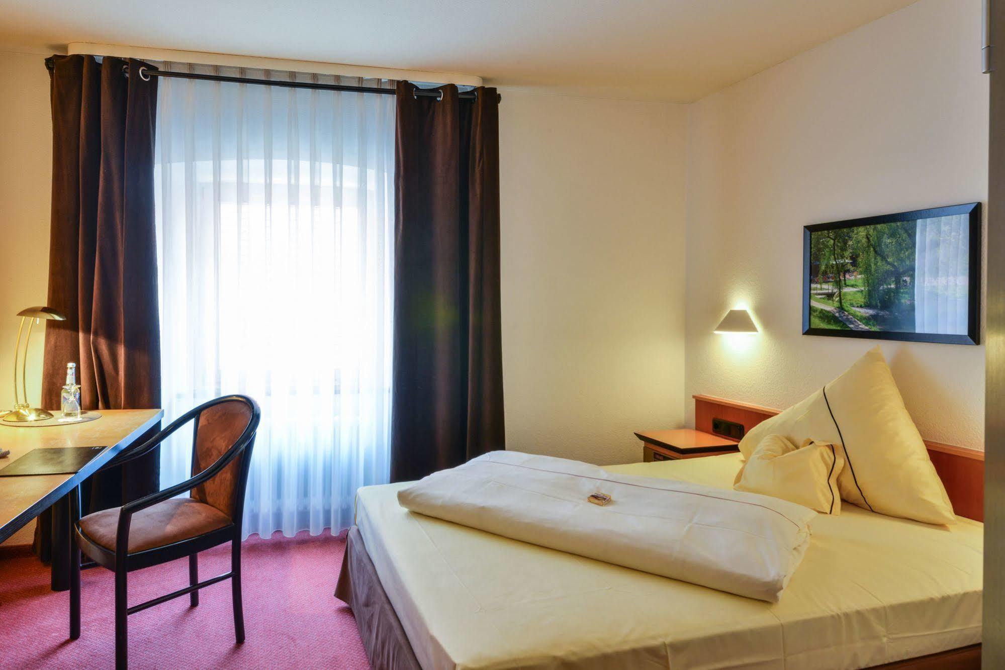 Hotel Lehmeier 노이막트인더오버팔츠 외부 사진